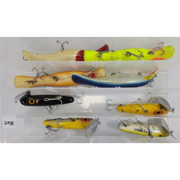 LOT OF 8 - NORTHERN PIKE LURES