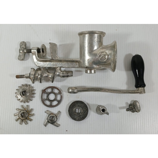 MAXWELLS K NO. 10 FOOD CHOPPER