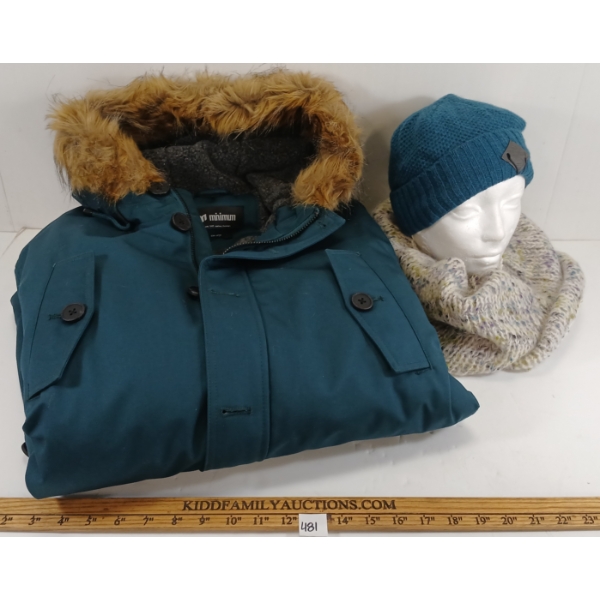 LOT OF 3 - WOMEN'S MINIMUM DREY WINTER JACKET, VANCOUVER CAP & NINGBO SCARF