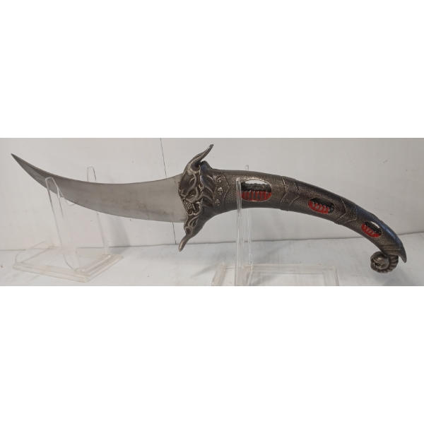 SKULL FANTASY BLADE W/ SCABBARD