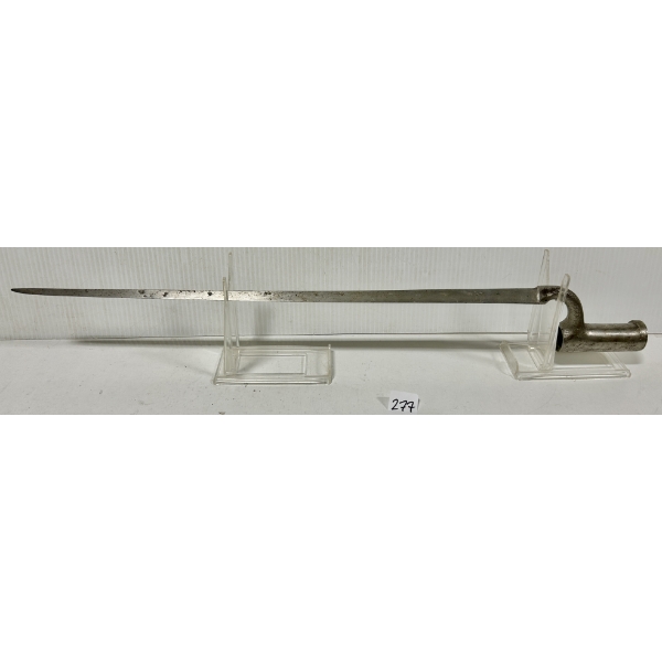 TRIANGULAR SOCKET STYLE BAYONET