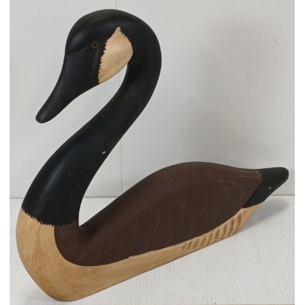 THE BOYDS COLLECTION CARVED CANADA GOOSE