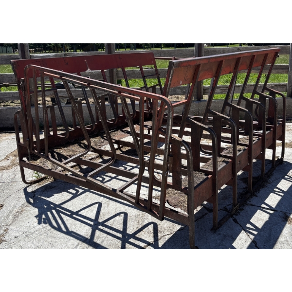 ROUND BALE FEEDER - 6X8FT