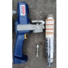 Image 2 : LINCOLN BATTERY GREASE GUN W/ ACCESS.