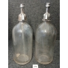 Image 4 : LOT OF 2 - POLANSKY & CARL SCHULTZ - CLEAR ACID-ETCHED - 26OZ SELTZER BOTTLES
