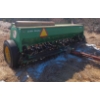 Image 2 : JOHN DEERE 8350 SEED DRILL W/ 12 FT PACKER - 21 RUN
