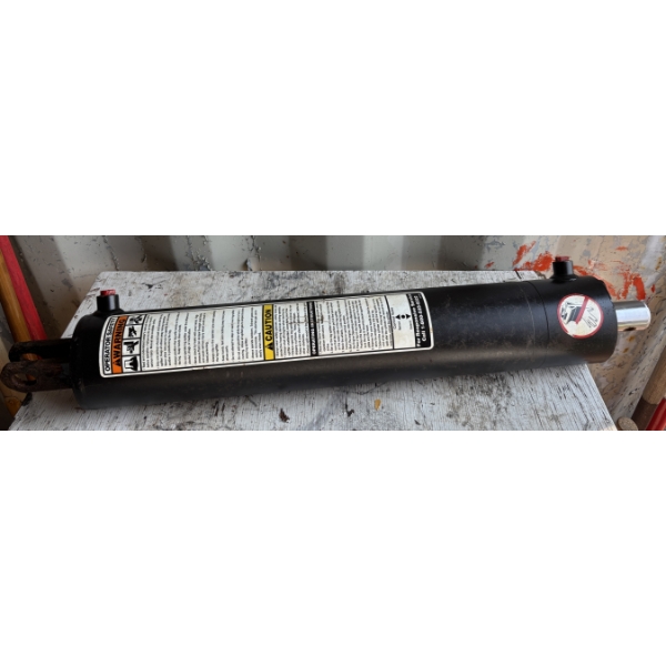 WOOD SPLITER CYLINDER - 1 3/4 IN SHAFT - 28 IN BARREL