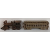 Image 4 : LOT OF 2 - CAST IRON TRAIN CARS