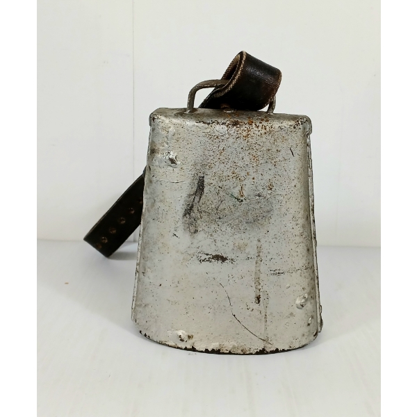 CAST COW BELL W/ LEATHER STRAP