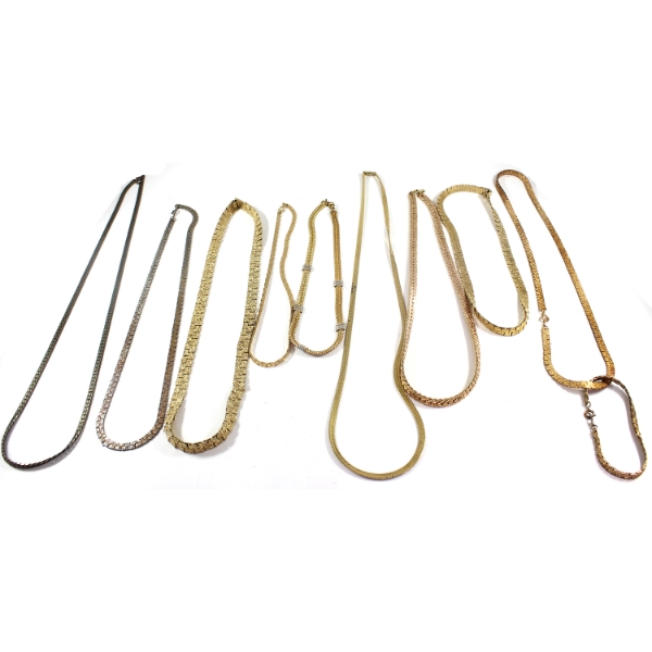 Group Lot of 10x Mostly Gold Costume Jewellery Necklaces. 9pcs.