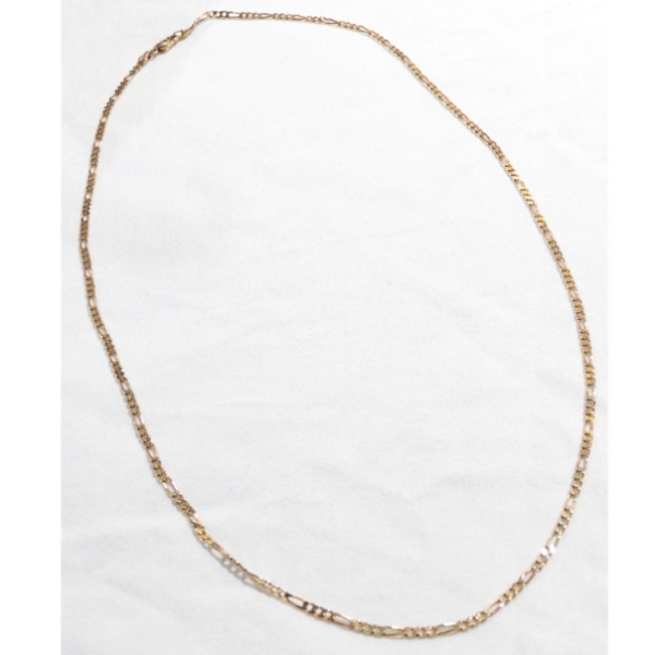 18K Yellow Gold 2mm Figaro Link Chain w/ Lobster Clasp. 20" in Length & 6.3 grams. 