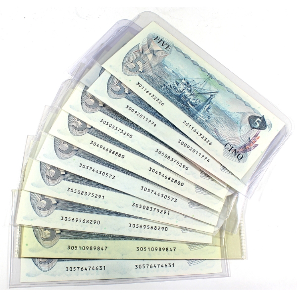 10x 1979 Bank of Canada $5 Notes - 7x Crow-Bouey & 3x Lawson-Bouey UNC or Better. 10pcs
