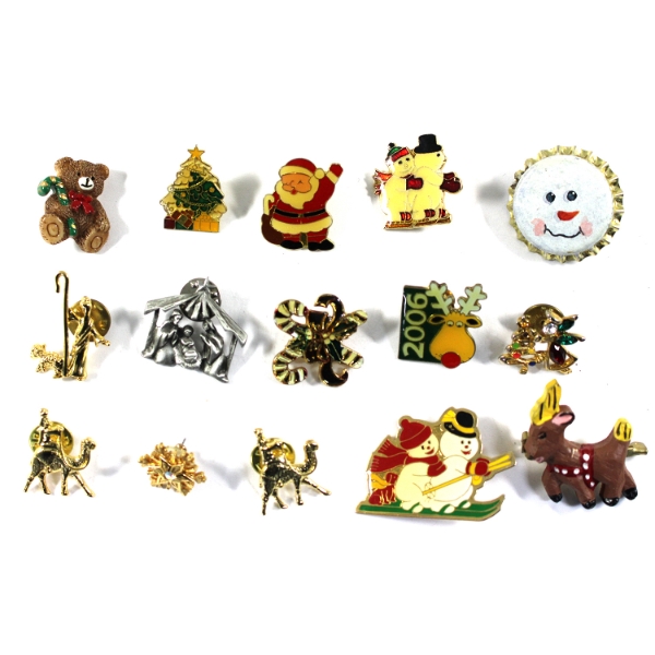 Lot of 15x Assorted Christmas Pins. 15pcs. 