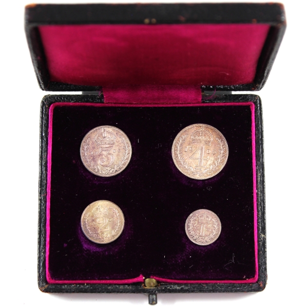 Great Britain 1905 Edward VII 4-Piece Sterling Silver Maundy Coin Set w/ Original Case