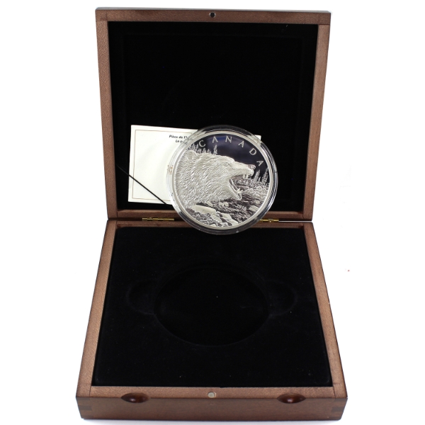 2016 $125 Roaring Grizzly Bear 1/2 Kilo .9999 Fine Silver Coin