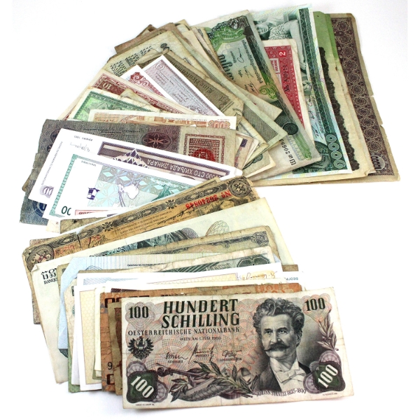 Lot of 100x Mixed World Paper Banknotes. 100pcs