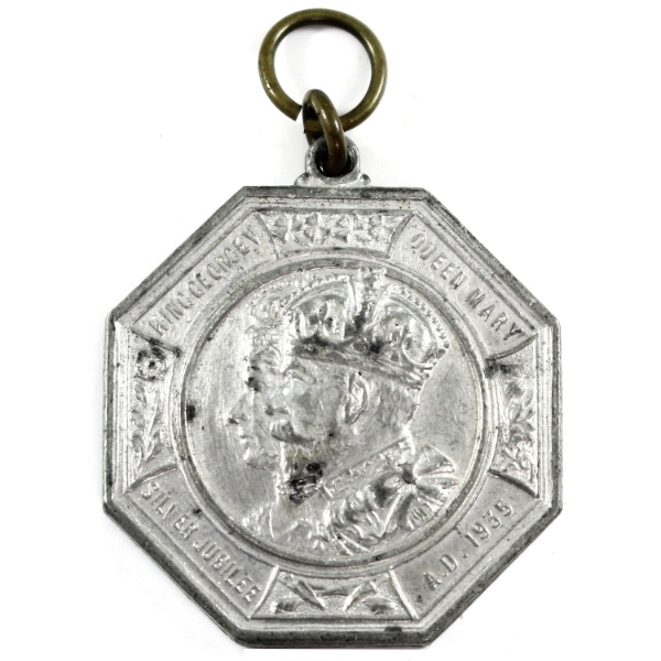 County of Middlesex 1935 King George V & Queen Mary Silver Jubilee Medal 0.725oz-Silver 38mm
