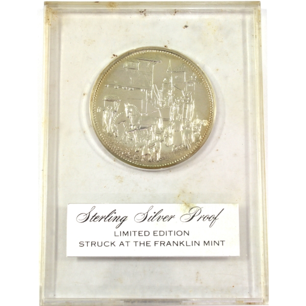 Franklin Mint N.D. Holiday Cheer Sterling Silver Proof Medallion in Plastic Display Holder