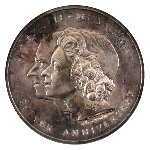 Jacques Cartier Mint 1972 Queen Elizabeth II & Prince Phillip Silver Anniversary Medallion 61.31g