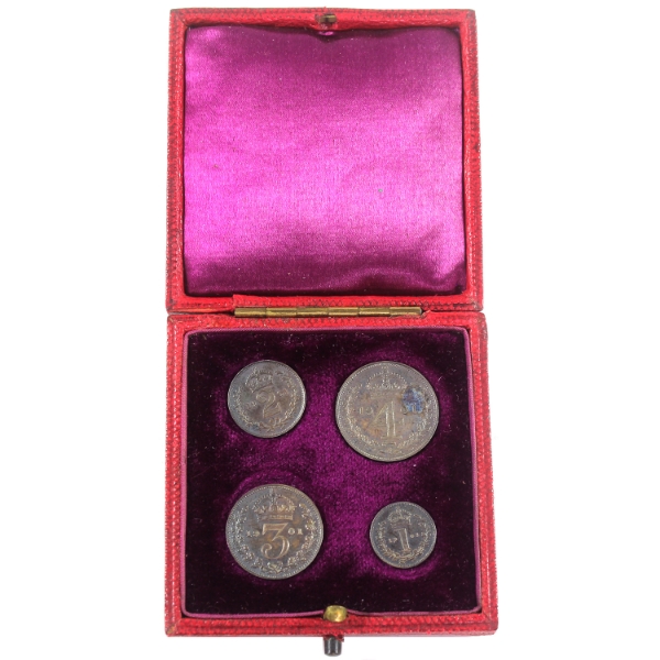 Great Britain Silver 1901 Queen Victoria 4pc Sterling Silver Maundy Set in Original Case