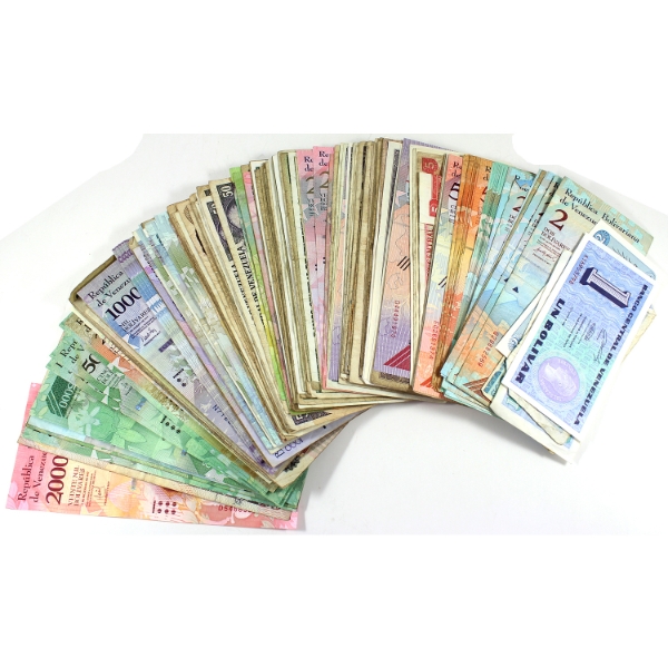 Group of 183x Venezuela Banknotes Various Grades and Denomination. 183 pcs