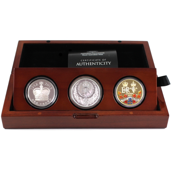 2015 The Longest Reigning Monarch of the Commonwealth 3-Coin Set