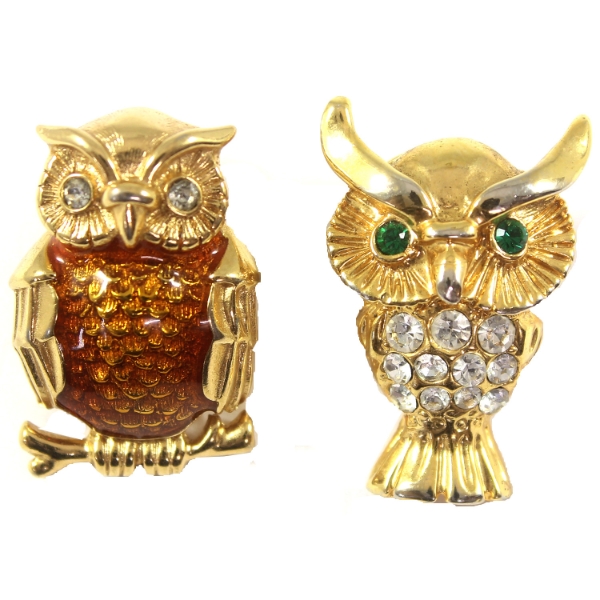 2x Gold Coloured Owl Pins with Crystal Embellishments. 2pcs.