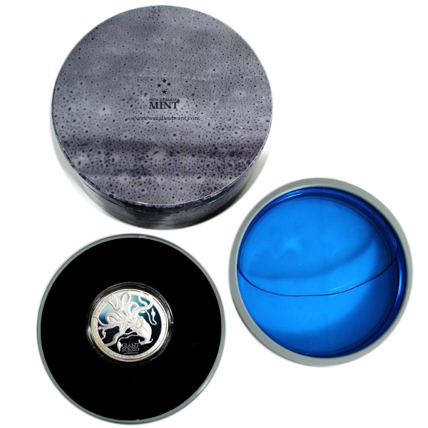 Niue Silver 2015 $2 Ocean Predators-Giant Squid 1oz .999 Silver Proof (Tax Exempt)