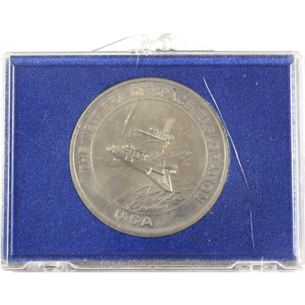 Kennedy Space Centre ND Space Shuttle White Metal, 39mm