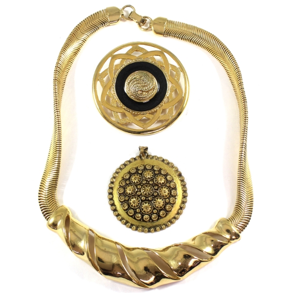 Group Lot of Large Gold Costume Jewellery Pendants & Necklace. 3pcs.