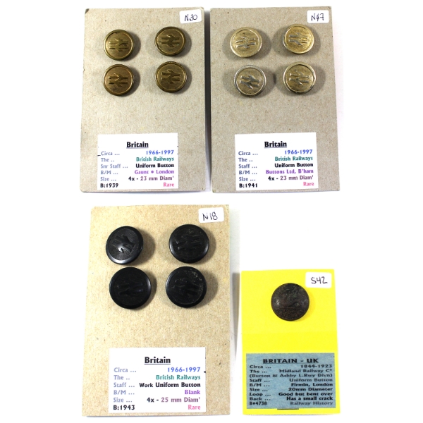 Lot of 13x Great Britain Railway Service Uniform Buttons. 13pcs