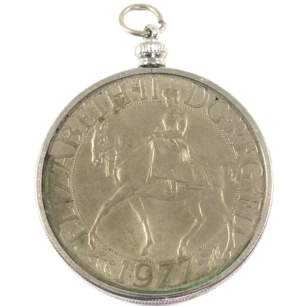 Great Britain 1977 25 Pence Elizabeth II Silver Jubilee Commemorative Coin in Bezel