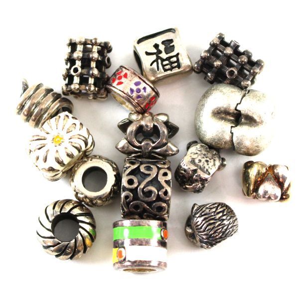 15x Sterling Silver .925 Charms for Bracelet. Gross Weight 33.9g. 15pcs.
