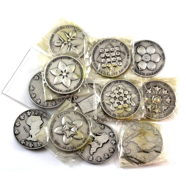 12x 1867-1967 Canada Centennial Provincial Floral Medallion Set in Pewter. 12pcs