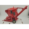 Image 3 : ERTL INTERNATIONAL HARVESTER MIXER MILL 