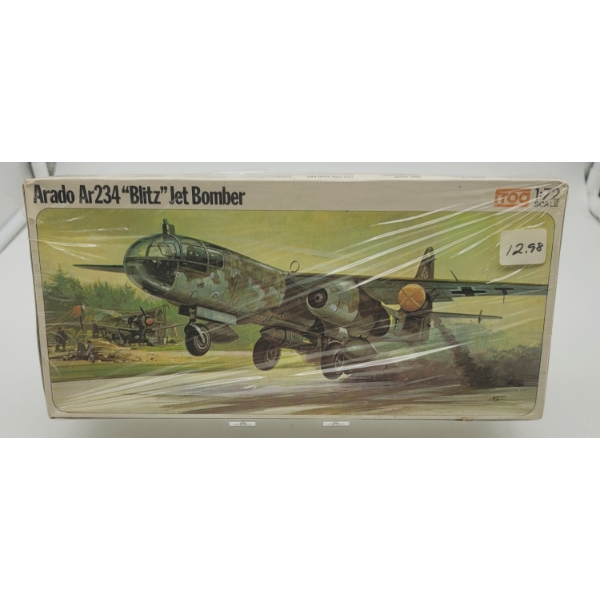 FROG MODELS Arado AR234 Blitz Jet Bomber Complete in Original Box