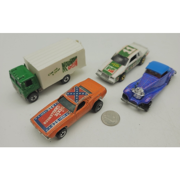 4 HOT WHEELS Vintage Vehicles