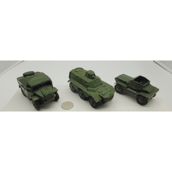 3 Vintage DINKY TOYS MILITARY VEHICLES  