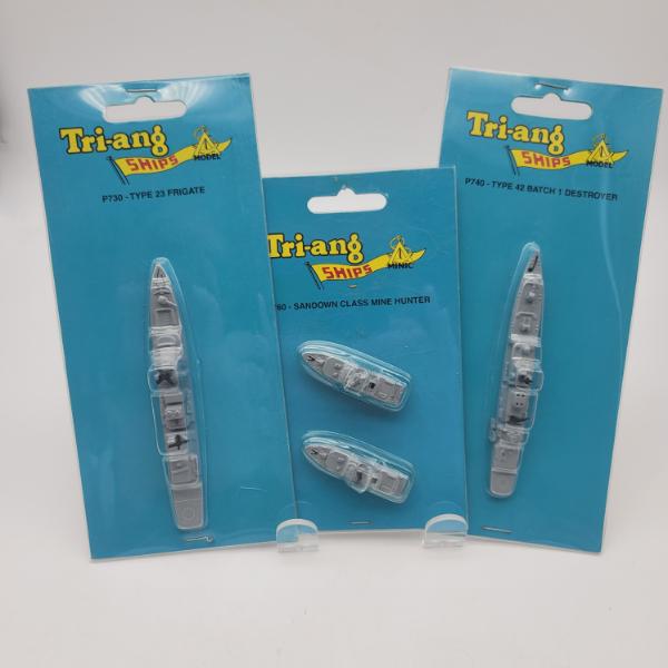TRI-ANG SHIPS Mine Hunter, Frigate & Destroyer Never Opened