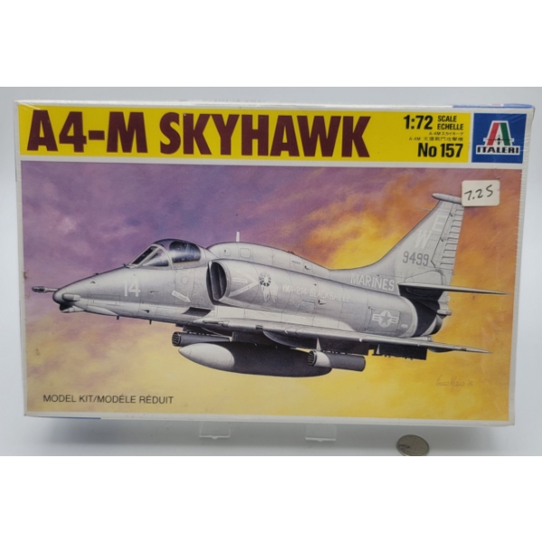   ITALERI A4-M Skyhawk Model Kit Sealed 1/72 Scale