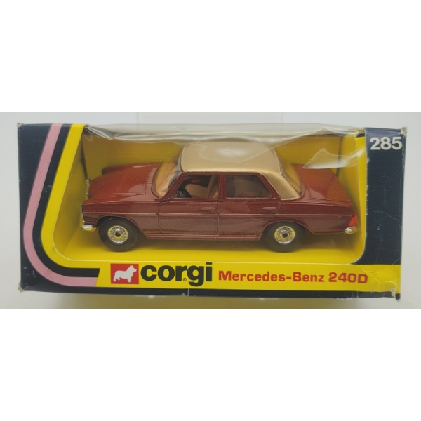Corgi Toys 1974 MERCEDES BENZ 240D New in Original Box 