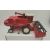 Image 1 : ERTL INTERNATIONAL HARVESTER AXIAL FLOW COMBINE  