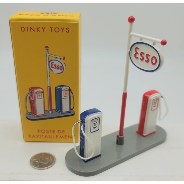 Dinky Toys Atlas ESSO PETROL PUMPS STATION in Original Box