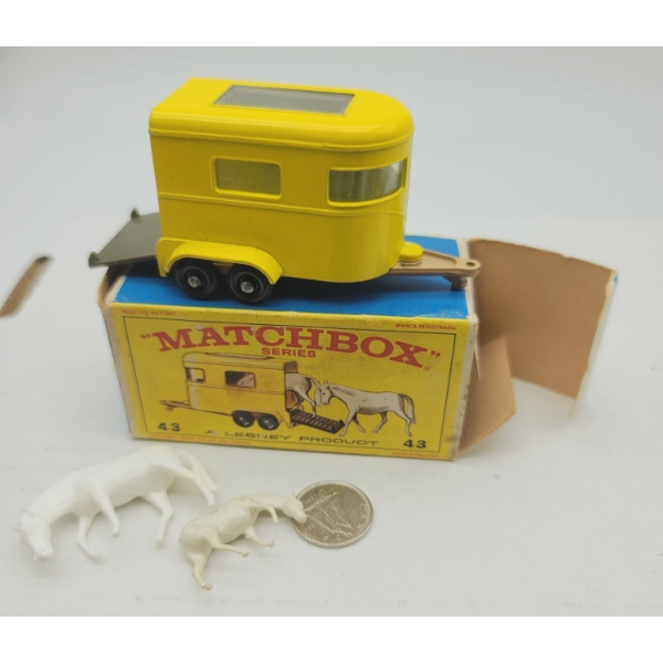 MATCHBOX LESNEY #43 PONY TRAILER WITH PONIES IN ORIGINAL BOX
