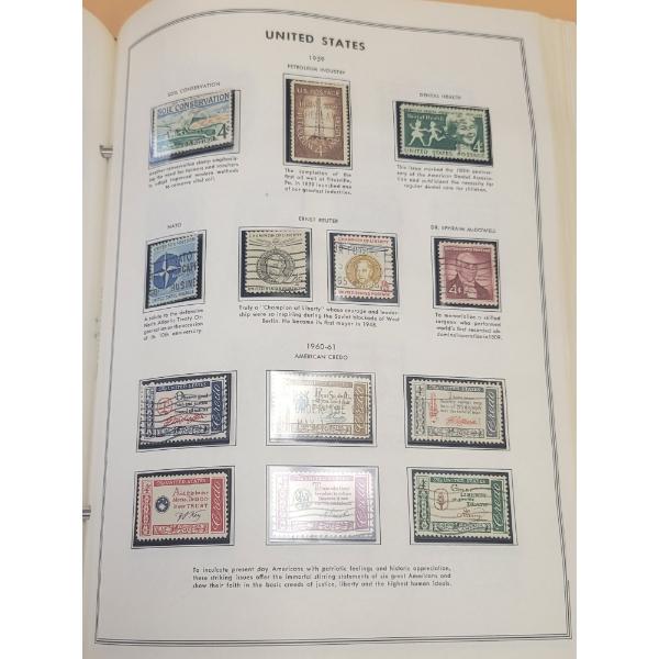 UNITED STATES STAMP ALBUM with 100's of Used Stamps Clean Great Selection