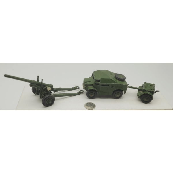 3 Vintage DINKY TOYS MILITARY VEHICLES  