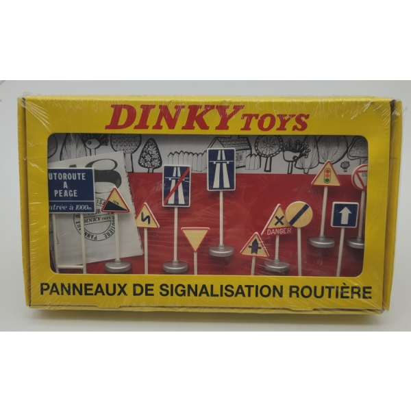 Dinky Toys Atlas ROAD & HIGHWAY SIGN SET in Original Box