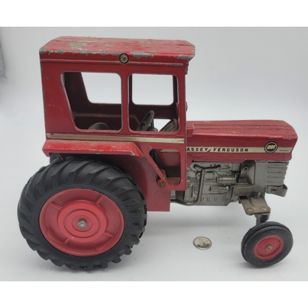 MASSEY - FERGUSON 1080 Farm Tractor