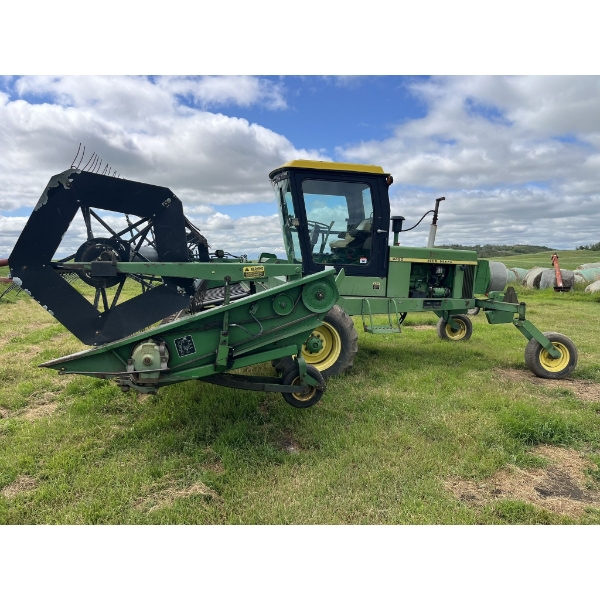 John Deere Swather 2420 25FT Diesel