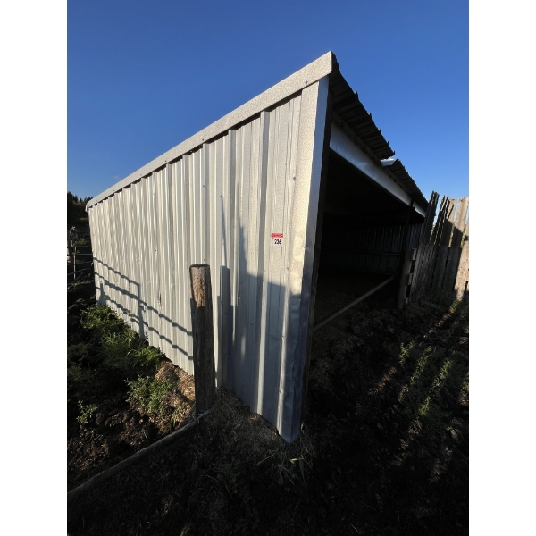30ft Metal Calf Shelter